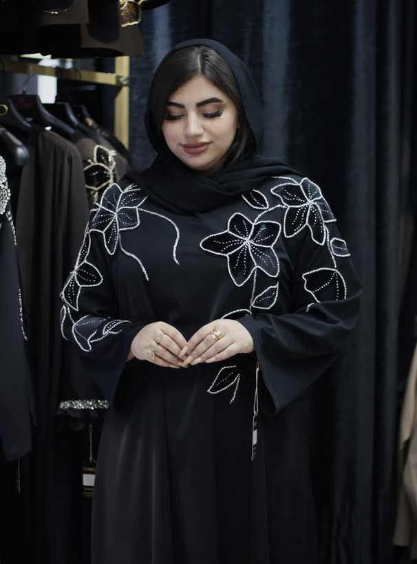 عبای مجلسی زنانه مدل گل مخمل vip